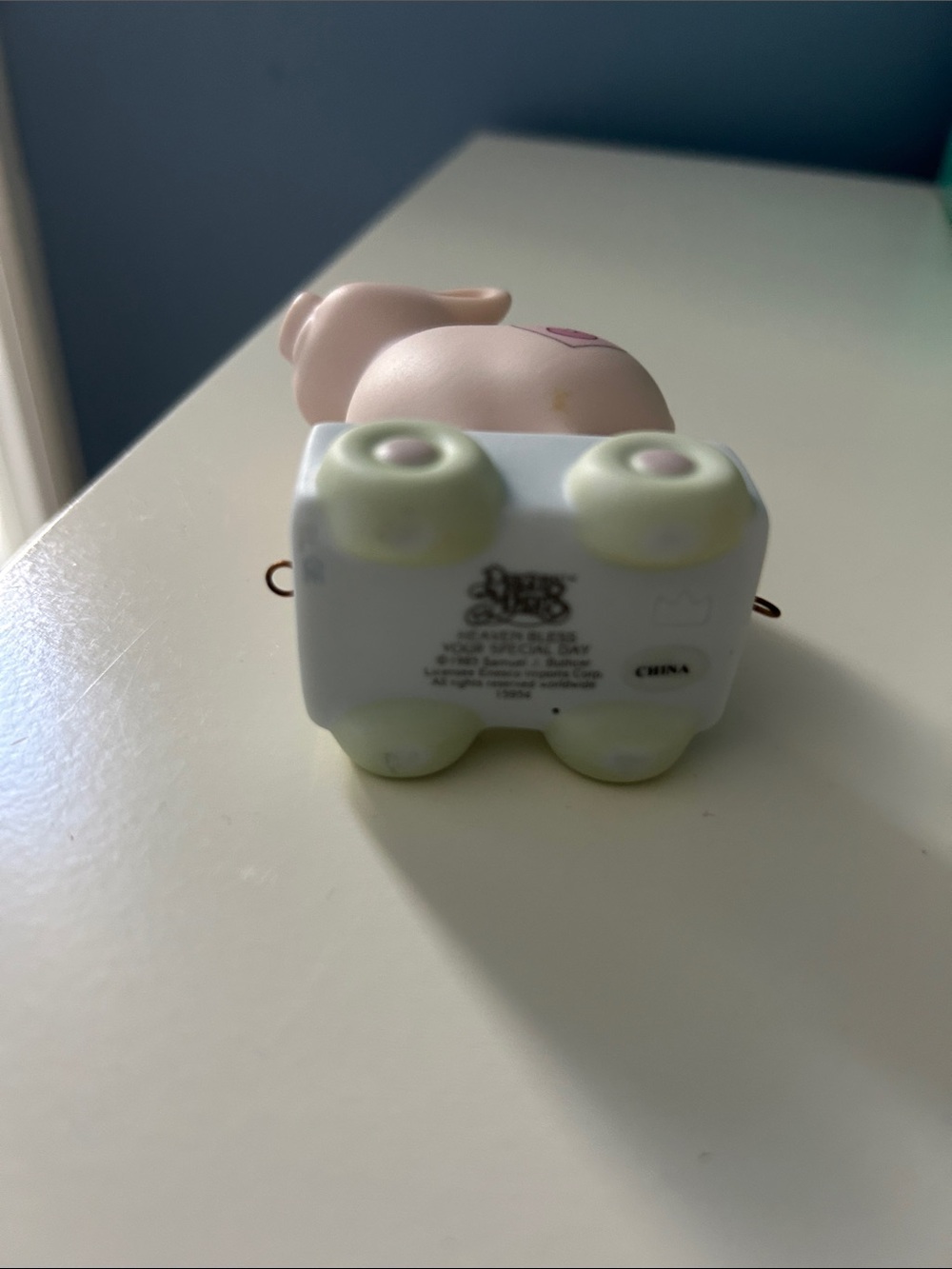 Precious Moments Pink Pig on Light Gray Wheeled Base with Green Hat - Picture 2 of 2